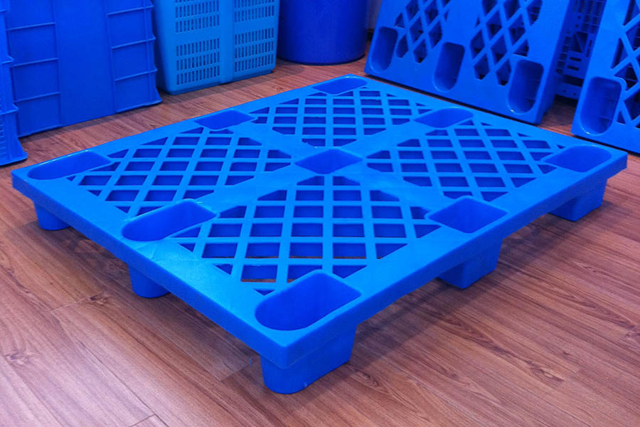 The role of the built-in steel pipe plastic tray